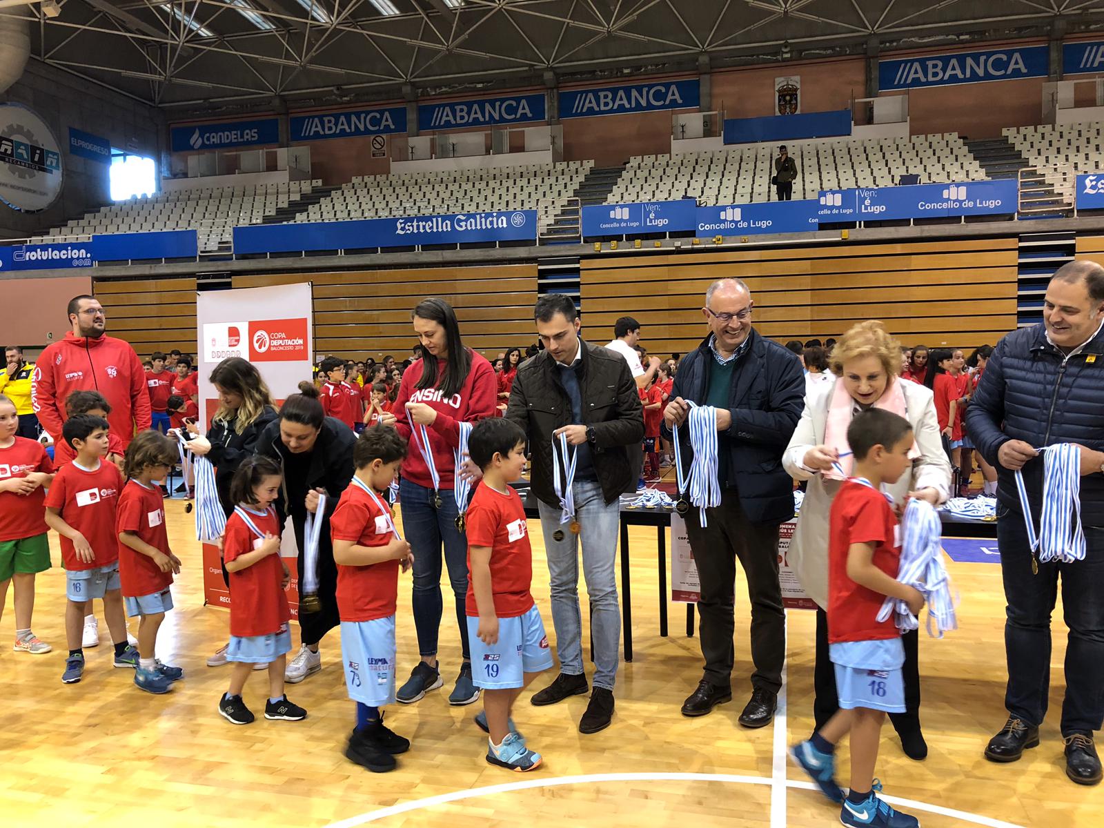 Máis de 500 rapaces e rapazas desfrutan do baloncesto na Copa Deputación