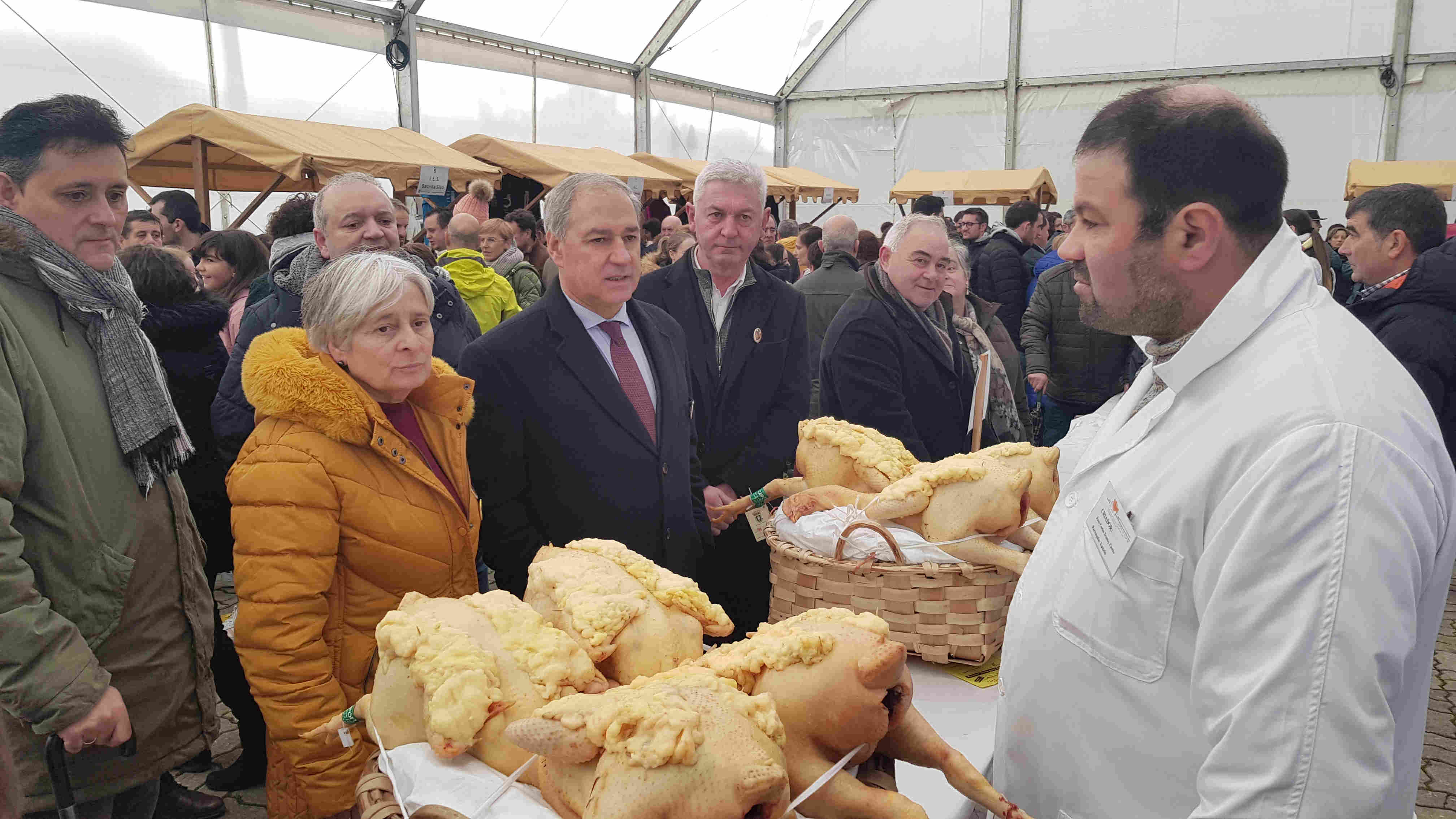 O Presidente participa na Feira do Capón de Vilalba resaltando o apoio da Deputación ao sector primario