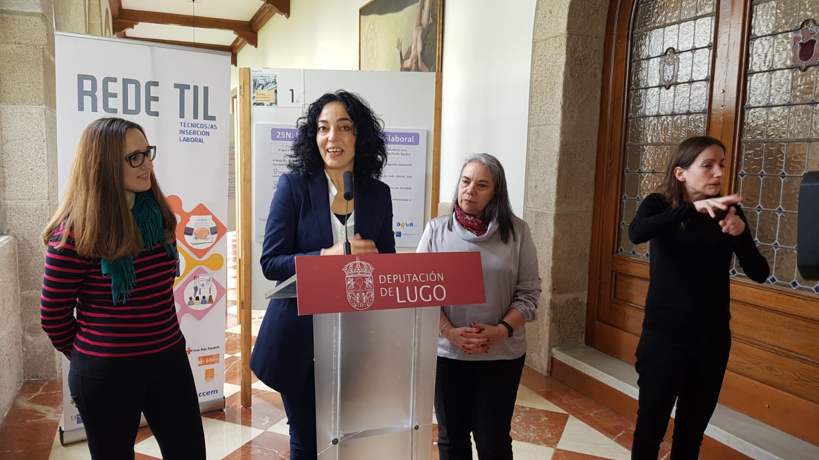 O Pazo de San Marcos da Deputación de Lugo acolle unha exposición que visibiliza a discriminación laboral das mulleres 
