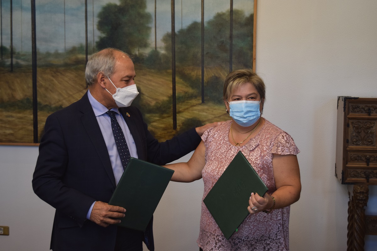 Colaboración Aturuxeiros de Bravos Colaboración Aturuxeiros de Bravos