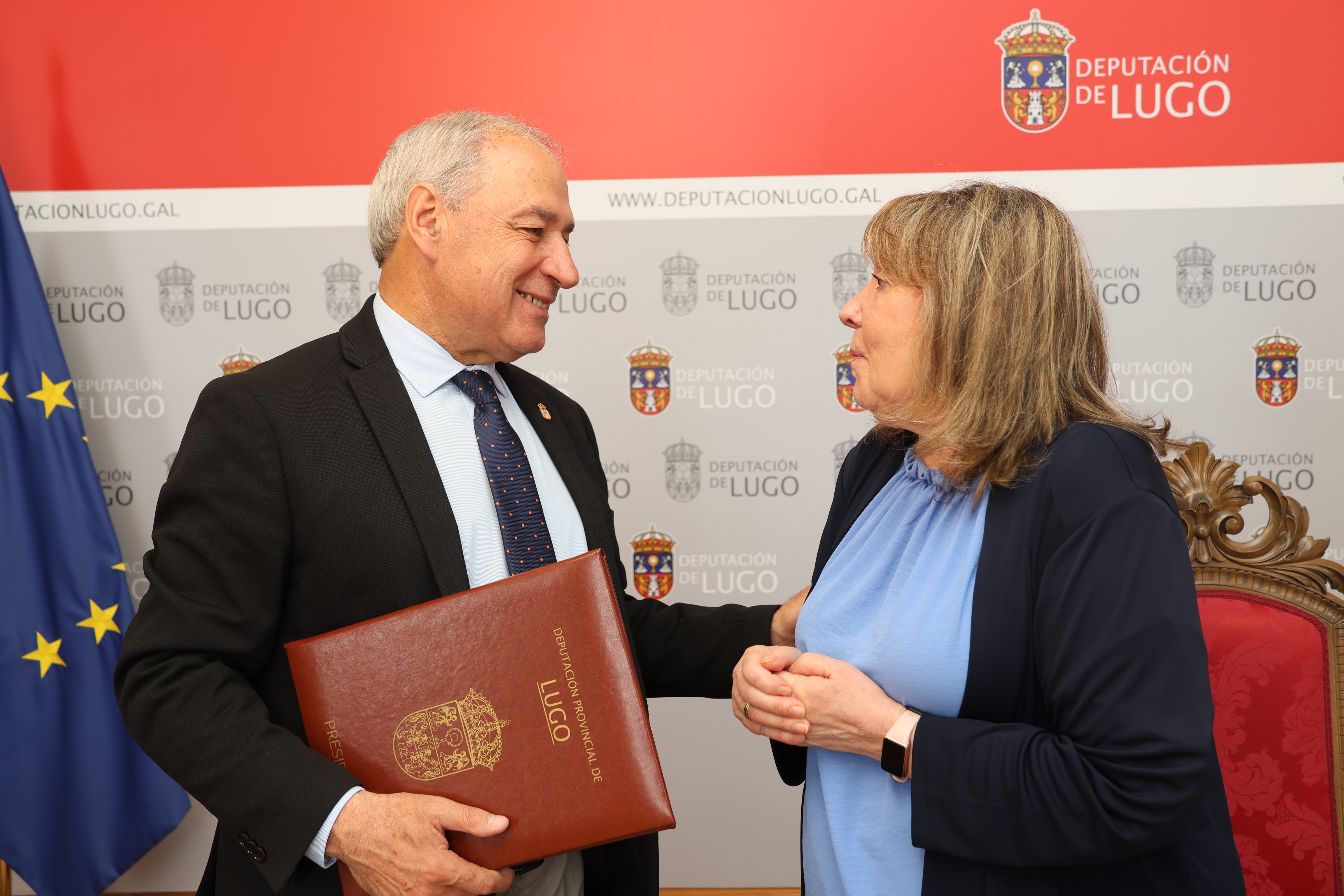 Sinatura convenio Asociación de Alzhéimer de Lugo